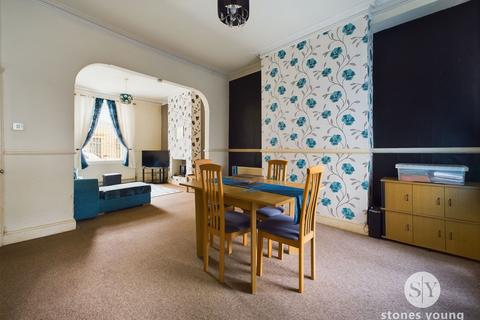 38 Highfield Road, Darwen, BB3 2DN