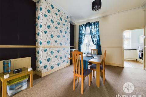 38 Highfield Road, Darwen, BB3 2DN