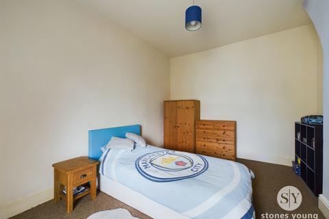 38 Highfield Road, Darwen, BB3 2DN