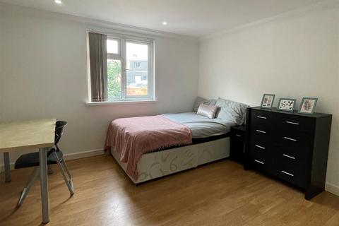 7 bedroom terraced house to rent, Miskin Street, Cardiff