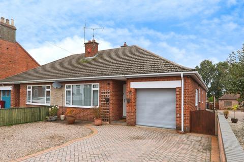 3 bedroom semi-detached bungalow for sale, West Acridge, Barton-Upon-Humber, DN18 5AN