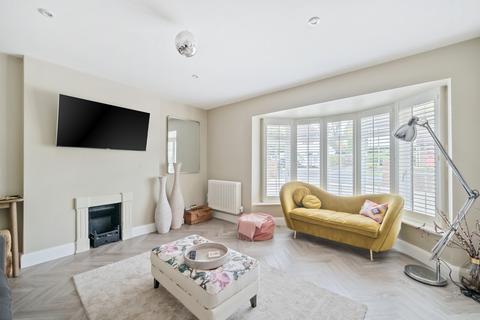 Heatherbank Evelyn Way, Stoke D'abernon, Cobham, KT11 2SJ