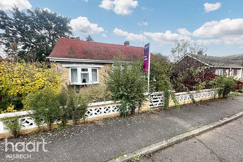 2 bedroom detached bungalow for sale, Christopher Drive, Wisbech