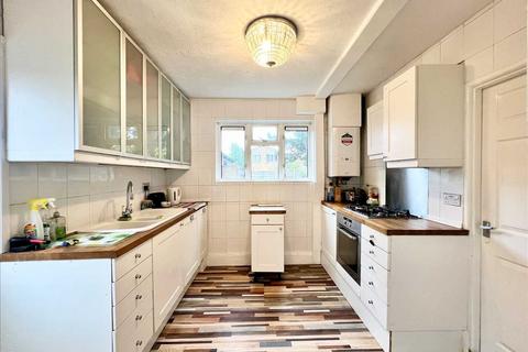 2 bedroom semi-detached house for sale, Leigh on Sea SS9