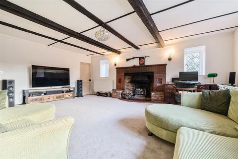 6 bedroom detached house for sale, Polhill Lane, Harrietsham, Maidstone