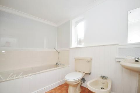 1 bedroom flat to rent, Douglas Avenue Hythe CT21