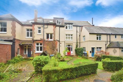 4 bedroom terraced house to rent, Alkham Road Temple Ewell CT16