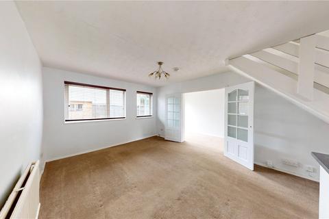 33 Runnymede Road, Stanford-le-hope, SS17 0JY