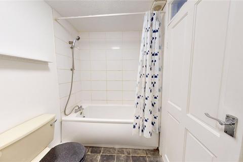 33 Runnymede Road, Stanford-le-hope, SS17 0JY