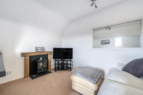 1 bedroom flat to rent, Grove Heath Road Ripley