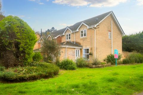 3 bedroom detached house for sale, Liphook with corner garden