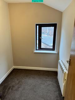 2 bedroom flat to rent, 203A Chorley Road, Swinton, Manchester, M27