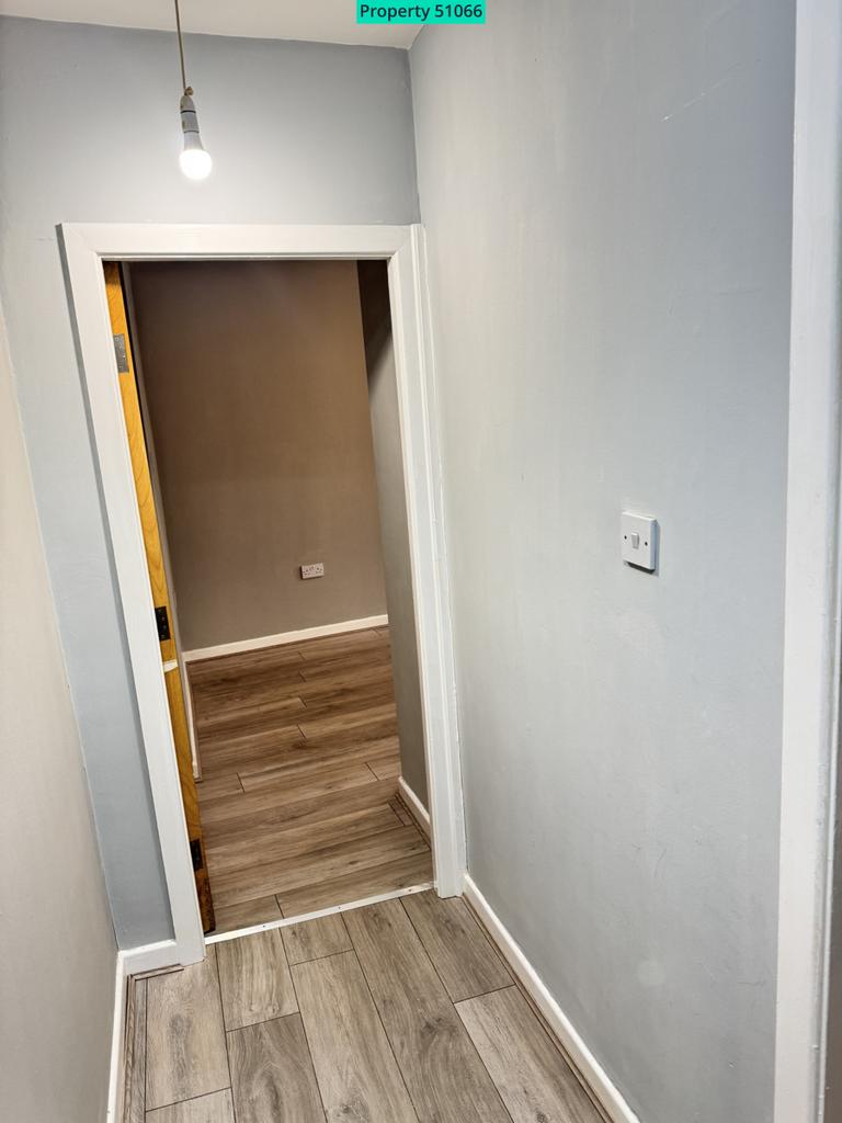 Hallway to main bedroom