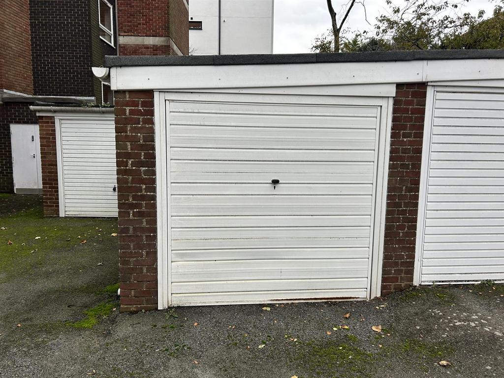 01323 438506