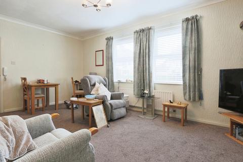 2 bedroom ground floor flat for sale, Cherry Garth, Beck Bank, Cottingham,  HU16 4LH