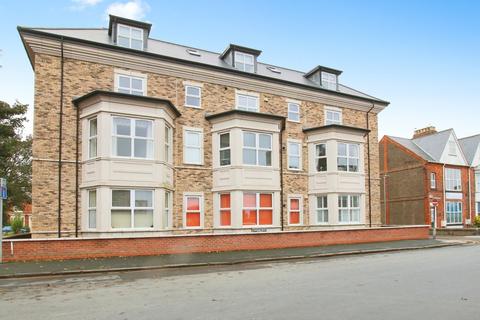 2 bedroom apartment for sale, Alexandra House, Railway Street, Hornsea, HU18 1PS