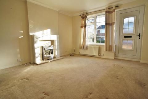 2 bedroom semi-detached house to rent, Mill Gate, Pontefract