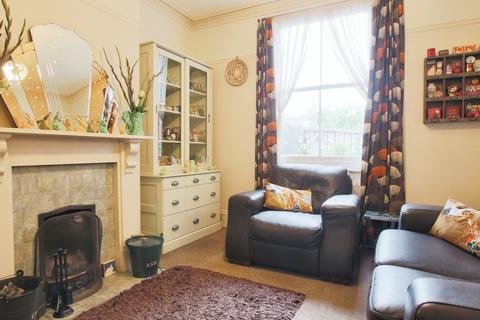 2 bedroom terraced house for sale, Grovehill Road, Beverley, HU17 0EJ