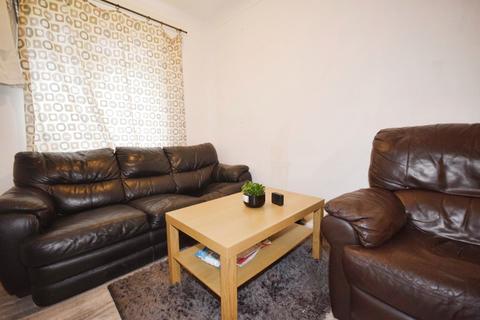 3 bedroom terraced house to rent, Pamplins Basildon SS15