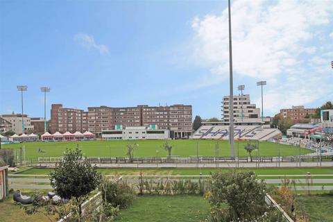 2 bedroom flat for sale, Hovedene, Cromwell Road, Hove