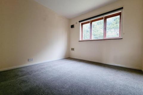 1 bedroom house to rent, Wharf Road, Grays