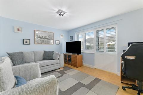 1 bedroom flat for sale, Malmstone Avenue, Merstham RH1