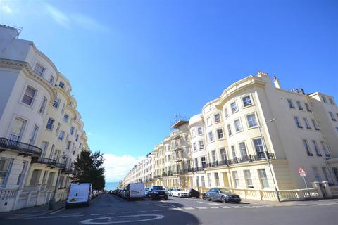 1 bedroom flat to rent, Brunswick Place, Hove