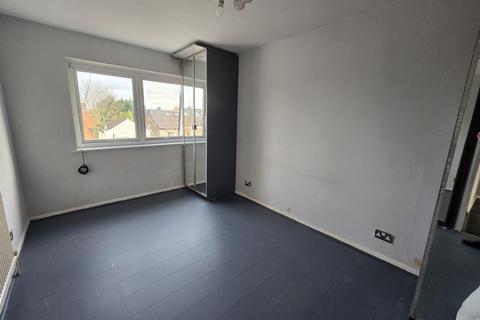 2 bedroom flat to rent, Mandeville Road, Enfield