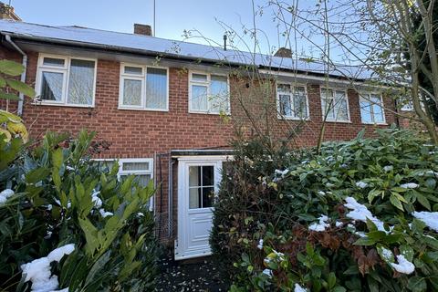 3 bedroom terraced house to rent, Cadleigh Gardens, Birmingham B17