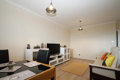 2 bedroom property for sale, Farrar Court, Bramley, Leeds, West Yorkshire, LS13