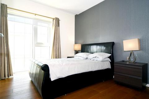 2 bedroom apartment to rent, Columbia Gardens,  SW6,  SW6