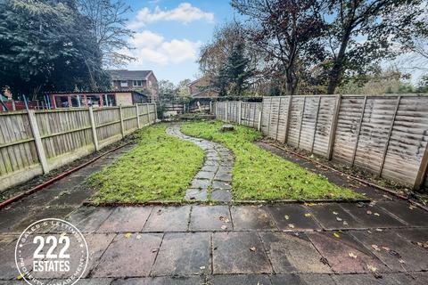 4 bedroom semi-detached house to rent, Cronulla Drive Great Sankey Warrington WA5 3HS