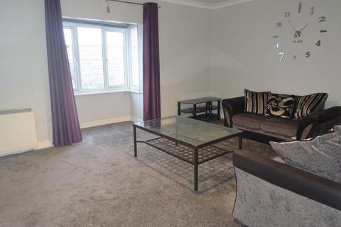 2 bedroom flat to rent, ROWHEDGE