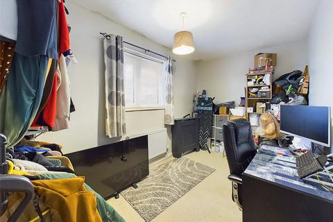 29 Drayton Way, Gloucester, GL4 4FU