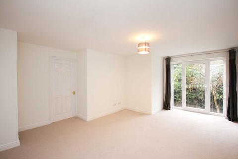 2 bedroom apartment to rent, Masefield Gardens, Crowthorne RG45