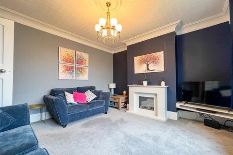 85 Broad Oak, Linthwaite, Huddersfield, HD7 5TE