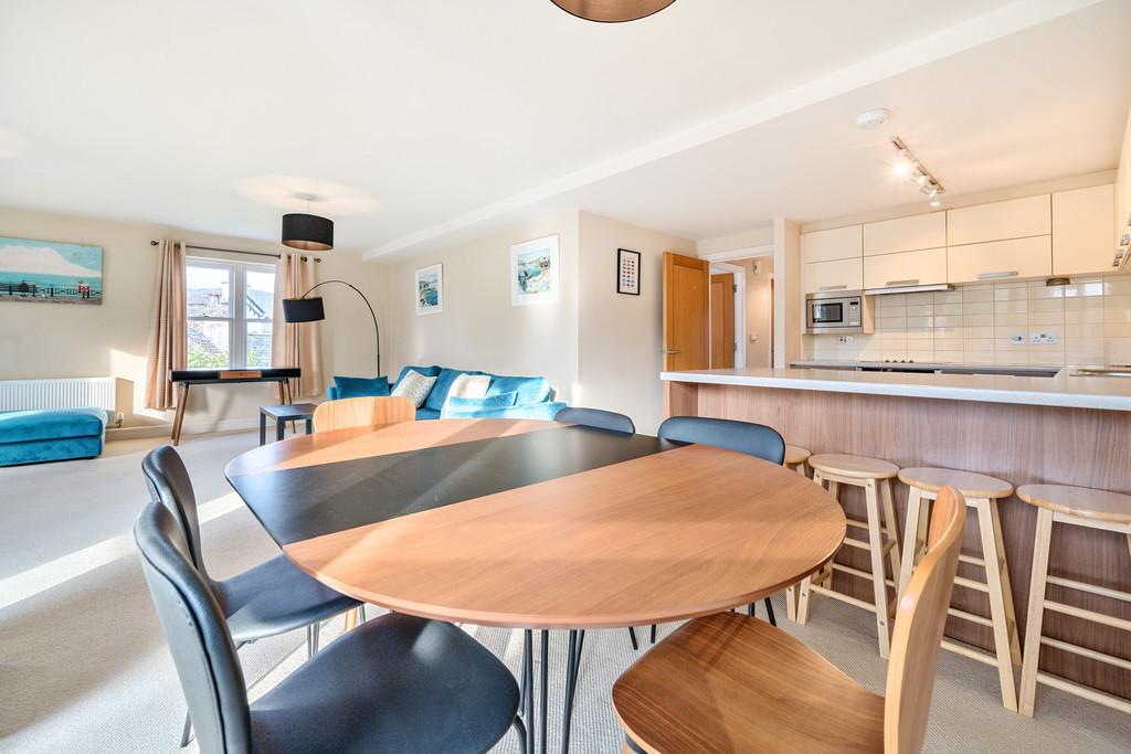 Open Plan Living Room & Kitchen
