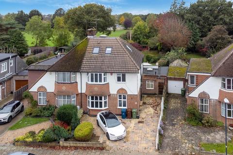 4 bedroom semi-detached house to rent, Hill Road, Pinner HA5