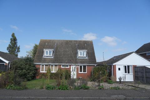 3 bedroom detached house to rent, ROYDON