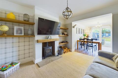 8 Collingbourne Road, Gloucester, GL4 6BG