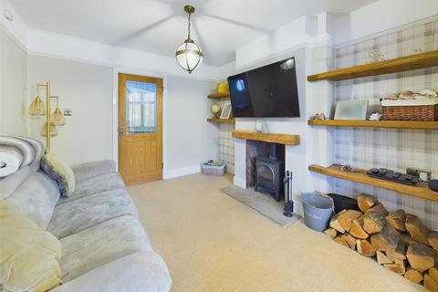 8 Collingbourne Road, Gloucester, GL4 6BG