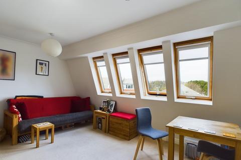 2 bedroom apartment to rent, Truro