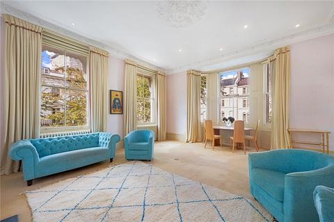 2 bedroom flat for sale, London, W8