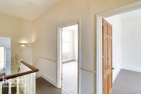 20b Second Avenue, London, E17 9QH