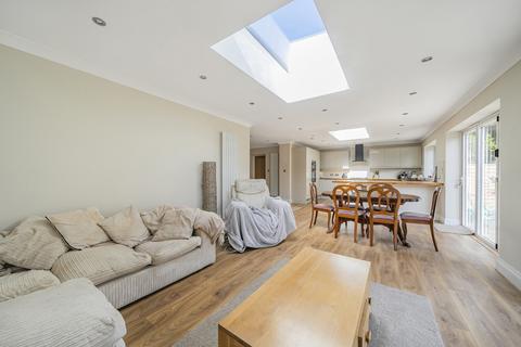 63 Egley Road, Woking, GU22 0AY
