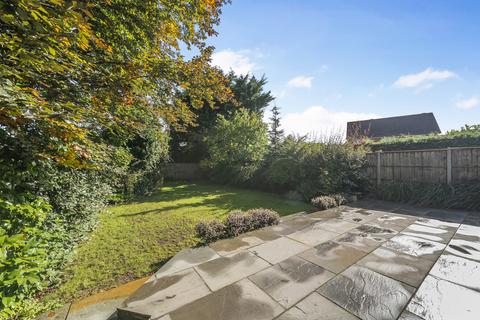 63 Egley Road, Woking, GU22 0AY