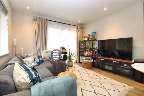 2 bedroom flat for sale, Britannia Wharf, Woking GU21