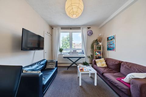 3 bedroom flat for sale, Neptune Street, London, SE16