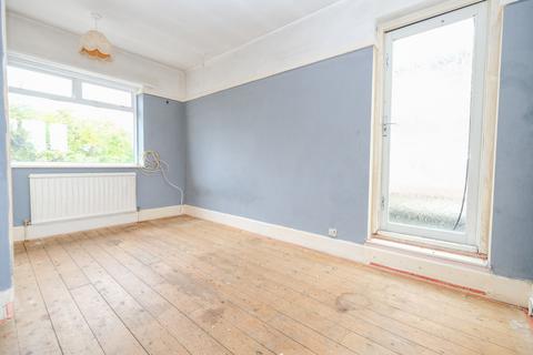 15 Midfield Way, Orpington, BR5 2QH