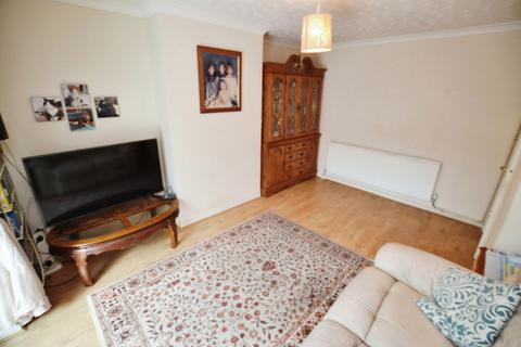 5 Whitfields, Stanford-le-hope, SS17 0BJ